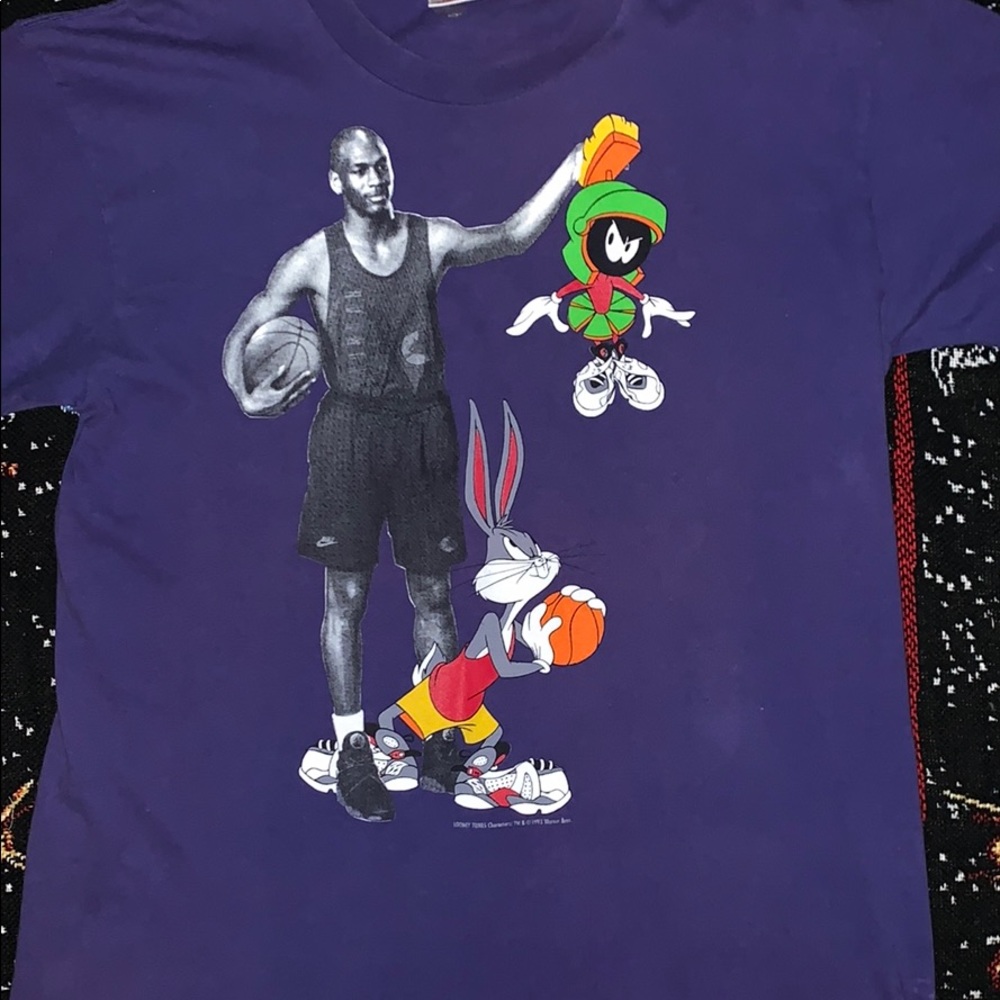 Vintage 90’s Nike Space Jam Jordan Men’s Large.